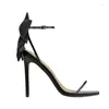 Sandalen Mode Vrouwen Zomer 2024 Sexy Stiletto Hoge Hakken Schoenen Zijde Satijn Strik Gesp Jurk Designer Party