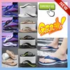 Gratis verzending Designer Casual Platform Slides Slippers Heren Vrouw antislip superlichtgewicht slippers met gebloemde badkamer Platte strandsandalen