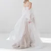 Abiti da festa Dritto Elegante Abito da sposa in tulle con spalle scoperte Corsetto maniche lunghe Indietro Allacciatura fino al pavimento Cascading per abito da sposa