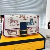 Lyxdesigners baguette astrologi crossbody väskor handväskor Italien roma varumärke klassisk duk graffiti kvinnor axelväska högkvalitativ modesmessenger väska