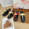 10a toppkvalitet sandaler flip flop kvinnan platt skjutreglage designer tofflor svart vit thong utomhus casual skor mens sommar sandale glid med låda