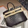 Platina bolsa designer saco de crocodilo padrão couro feminino 2024 europeu e americano moda couro commuter versátil bolsa