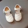 Novo estilo sandálias de menina verão crianças sapatos de praia princesa festa de casamento sandalia criança infantil chaussure enfant crianças sapatos esportivos de sola macia