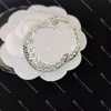 Spilla di design con lettere broche con diamanti pieni per donne Spille con alfabeto con strass di cristallo senza scatola per gioielli in maglione