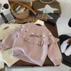 プルオーバー冬の新しい女の赤ちゃんフリースセーターキッズかわいい花の刺繍トップ幼児厚い暖かいニットウェアldrenプラスベルベット服H240508