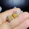 Studörhängen 3CT/Piece Yellow Cushion Diamond Engagement Women 18K White Gold AU750 Vacker öron smycken gåva till dam