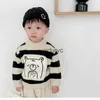 Pullover herfst winter nieuwe baby cartoon gebreide trui boy meisje gestreepte gebreide kleding casual veelzijdige baby dikke warme tops ldren kleding h240508