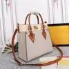 Luxurys Ontwerpers Dames mini Heuptassen Riem Taille Portemonnees Borsttas Mode Crossbody Klassieke Cross Body Handtassen Leer Dame Shoul294U