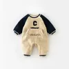 Rompers Winter New Baby Long Sleeve Warm Plush Romper Plus Velvet Thick Newborn Toddler Girl Jumpsuit Infant Boy Fleece kläder 0-24m H240508