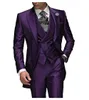 Костюмы 2022 Самые продаваемые двубортные мужские свадебные костюмы с пиковыми лацканами Фиолетовые смокинги для жениха для мужчин Костюмы для выпускного вечера Куртка жениха + брюки + галстук