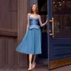 パーティードレスユニークな販売ブルーカクテルショートウェディングドレスの長さ長袖ホームカミング2024イリュージョンネックライン