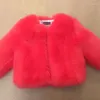 Giacche 2024 Cappotto in pelliccia sintetica per ragazze alla moda Super Autunno Inverno Bambini Giacca corta finta soffice per bambini Abiti da principessa