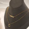 Collana di marca di lusso famosa per le donne Collana in oro 18k placcato con strass di cristallo Ciondolo con lettera C Collane Accessorio di gioielli di alta qualità 20 stile