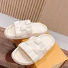 Desginer 2024 New Slippers Luxury Men Women Sandals Unisex Shoes Men Shoe Relief Slipper Foam Sandal Waterfront Mon rubber sandals beach sandal flip flop