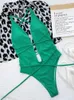 Porter une pièce maillot de bain femmes 2023 nouveau vert à lacets col en V maillots de bain sexy body Monokini dos nu été plage maillot de bain femme