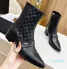 Nowe kobiety Diamond Lattice Boots Luksusowy projektant Klasyczny metalowy podwójne buty Masowe buty Masowe Grube Obcasy Importowane krowi boczne botki na zamek błyskawiczne