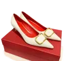 2021 Metal V Buckle Ayakkabıları Kadın Yüksek Topuklu Pompalar Tacones Sinlu Ayak Stilettos Seksi Bayanlar Düğün Ayakkabıları Siyah Topuklu Ayakkabı7829336