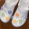14 pezzi/set simpatici fiori colorati ciondoli per scarpe pin zoccoli accessori decorazione braccialetto ragazza donna regalo festa