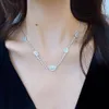 Collana da donna alla moda in oro bianco massiccio con fascino squisito e diamanti da 3,8 carati VS
