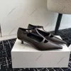 a linha sandália bombas saltos fivela cinta dedos pontiagudos sapatos de sandália Mary Jane saltos gatinho sapatos de luxo sapatos de grife calçados de fábrica T5H9