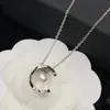 Sieraden Kettingen Wit Verguld 925 Zilver Afgestudeerd Luxe Merk Ontwerpers Letters Geometrisch Beroemde Vrouwen Rond Kristal Strass Goud 134