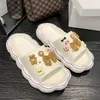 Kostenloser Versand Designer Casual Plateau Hausschuhe EVA Männer Frau rutschfeste verschleißfeste Sandalia Leder Gummi Sandalen weiche Sohlen flacher Sommerschuh