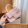 Kadın Totes Bags Tasarımcı Marka Çantası Crossbody Lüks Moda Omuz Çantaları Yüksek kaliteli mektup çanta telefon cüzdan metalik domuz yavrusu 24c