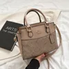 Дизайнерские сумки для сумки Coache Bags Crossbody Bags Sags New Crescent's Women's Women's Mudery и Fashion Bag Real Baguette Fashion Satchel 450