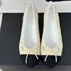 Ballerine classiche da donna Punta tonda di alta qualità con decoro con fiocco dolce Slip On Comoda suola morbida in vera pelle Scarpe basse di design femminile