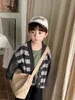 Jackor hjort Jonmi 2024 Spring Baby Boys Striped Cardigan Coats Korean Style Children Denim Patchwork Ytterkläder Kidskläder