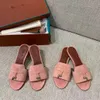 Vintage Loro Sandale extérieure Slide Beach Pool Sliders Summer Charms Girl Casual Chaussures Mans Femmes Luxe Designer Chaussure Mode Piana Mule Cuir Mocassins Plats Pantoufle