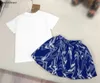 Nieuwe meisjes trainingspakken hoge kwaliteit babypakjes maat 100-160 designer kinderkleding blauw bedrukte top en rok met korte mouwen Jan20