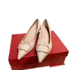 2021 Metal V Buckle Ayakkabıları Kadın Yüksek Topuklu Pompalar Tacones Sinlu Ayak Stilettos Seksi Bayanlar Düğün Ayakkabıları Siyah Topuklu Ayakkabı7829336