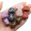 Colares Pingente 6 PCS Gemstone Cogumelo Escultura 35mm Mini Cura Cristal Cogumelos Chakra Pedra Decorações para Home Balanceamento