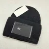 Geniş Memlu Şapkalar Kova Şapkaları 2024 Kış Çift Mektup Kumaş Örgü Yumuşak Üçlü Kat Kalın Sıcak Şapka Açık Spor Soğuk Kapak Ins Popüler Renkler Şapka J240120