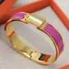 Bracciale in ottone di lusso di design Famoso marchio francese Classico multi colore elettrolitico in oro da donna con fascino dolce gioielli per ragazza moda regalo squisito