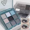 Ögon Shadow Punk Blue Eyeshadow Palette 9 Färger Matt rökig Black Eye Shadow Shimmer Palette Glitter Naken Cosmetics Pearlescent Eye MakeUpl231115