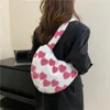 Duffel Bags Plush Shoulder Tote Bag Versatile Heart Shaped Ladies Fluffy Trendy Soft Cute For Autumn And Winter Women Girl