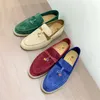 2024 Novo Loro Encantos de Verão Sapato Casual Caminhada Mocassins para Mulheres Piana Loafer Sapato Homens Escritório Borracha Vestido Plano Sapato Criança Couro Preto Baixo Tênis Sandálias Caixa Tamanho 32-46