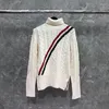 Męskie swetry Turtleeck Sweter Wysokiej jakości wełniana koreańska marka mody Tops HARAJUKU Classic Stripe Casual Silm Fit Fit Pulovers Kobiety