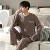 Vêtements de nuit pour hommes, pyjama à manches longues, en coton, Simple, col rond, décontracté, vêtements de détente pour jeunes garçons, mode coréenne, printemps et automne