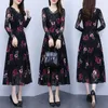 Lässige Kleider Reto Floral Langarm Spitzenkleid Frühling 2024 Große Größe Damen Koreanische Version V-Ausschnitt Bedruckter Boden Z053