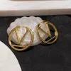Kvinnorörhängen Designer Earing Luxury Big Stud Letters Design Girls Ear Studs Set Classic Gold Hoop Diameter 3-5cm Retro Ring Smyckesgåvor