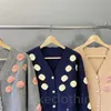 Suéter feminino tricotado cardigã clássico blusas pulôver vestido saia designer de luxo cardigã com decote em v 100% tecido de lã floral 3d estéreo tricô corte marca principal