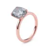 Обручальное кольцо темно-серого цвета с невидимым ореолом из розового золота 14 карат с бриллиантом 4 карата, огранка «подушка»