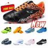 Designer Summer New Outdoor Scarpe da calcio da donna da uomo Scarpe da calcio Scarpe da allenamento con griglia Borchie da calcio sportive adesive Scarpe antiscivolo