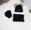 Klasyki garnitury CAP Baby Projektant Kids Winter Knitted Set, w tym pudełko marki Rozmiar 3-12 ciepły kapelusz+szalik+rękawiczki Jan20