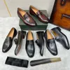 Sapatos de couro masculinos de grife de luxo da moda com punhos de couro, corte baixo feito à mão, tamanhos 5 a 10, banquete de casamento, estilos de primavera e verão