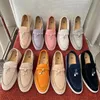 18 kolorowe podróże Loro Casual Buty urok Moccasins for Women Designers Pianas Bakefer Czarna biała trampka kostka