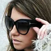 선글라스 새로운 패션 고양이 눈 선글라스 여성 톰 브랜드 트렌디 대형 Cateye Sun Glasses Ladies Gradient Shades 큰 프레임 안경 F YQ240120